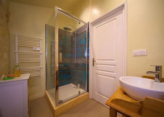 Barn La Tour-Blanche